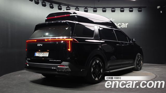 Kia Carnival Gasoline 9-Seater Hi Limousine (7-seater Limousine(Special vehicle) — пробег 33 236 км — фото 2 из 5