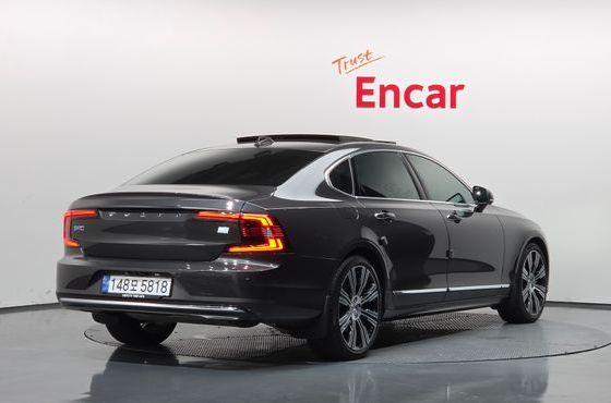 Volvo S90 T8 AWD Ultimate Bright — пробег 31 716 км — фото 2 из 5