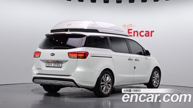 Kia Carnival 9-seater Prestige — пробег 242 532 км — фото 2 из 5