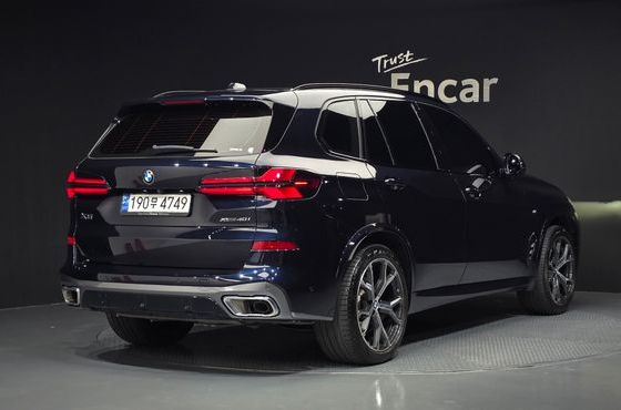 BMW X5 xDrive 40i M Sport — пробег 33 128 км — фото 2 из 5