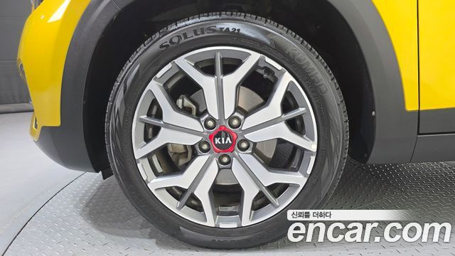 Kia Seltos из Кореи Encar