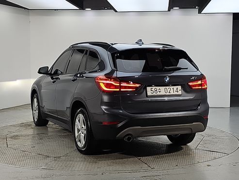 BMW X1 xDrive 18d — пробег 195 424 км — фото 3 из 5