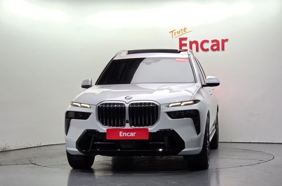 BMW X7 xDrive 40i M Sport 6STR — пробег 15 323 км — фото 3 из 5