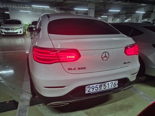 Mercedes-Benz GLC-Class GLC300 4MATIC AMG Line Coupe — пробег 99 106 км — фото 2 из 5