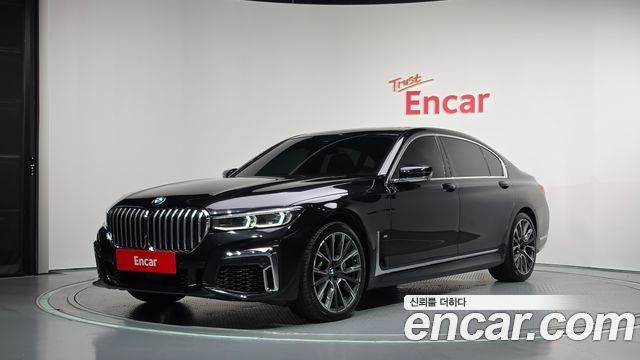 BMW 7-Series 740Li xDrive M Sport Package — пробег 109 817 км — фото 1 из 5