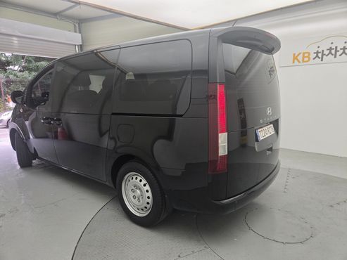 Hyundai Staria Tourer 11-Seater Smart — пробег 20 000 км — фото 4 из 5