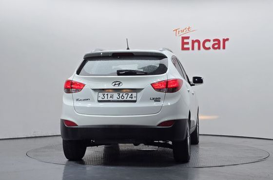 Hyundai Tucson Diesel 2WD LX20 Luxury — пробег 173 028 км — фото 4 из 5