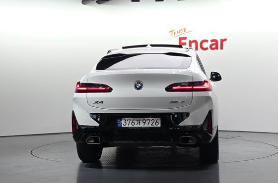 BMW X4 xDrive20i M Sport — пробег 15 539 км — фото 4 из 5