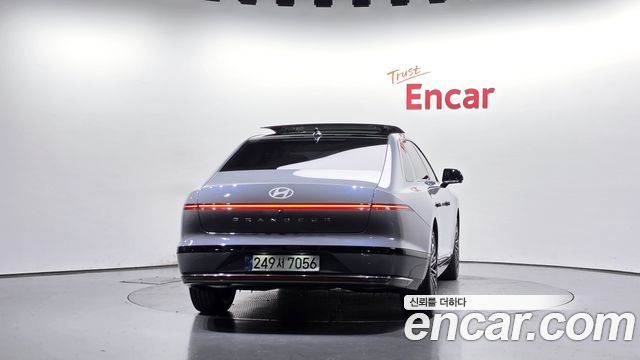Hyundai Grandeur Calligraphy — пробег 10 452 км — фото 4 из 5