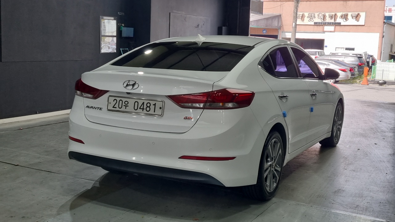 Hyundai AVANTE 1.6 GDI Modern special — пробег 83 055 км — фото 2 из 5
