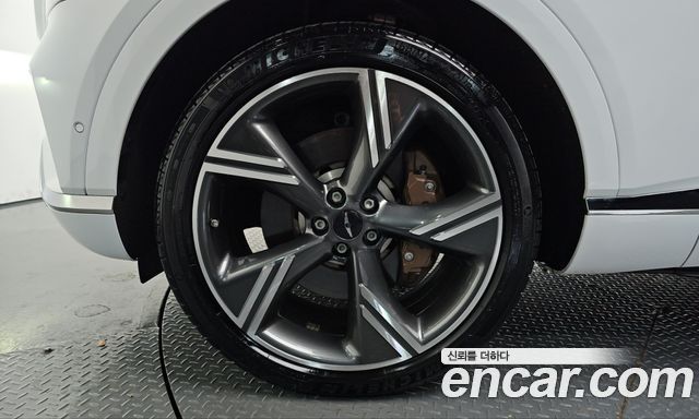 Genesis GV80 из Кореи Encar