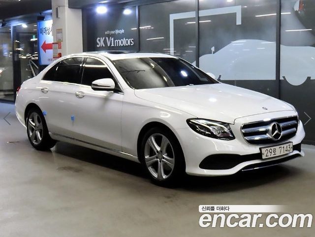 Mercedes-Benz E-Class E220d 4MATIC Avantgarde — пробег 75 445 км — фото 1 из 5