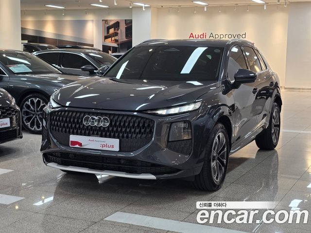 Audi Q3 TFSi Quattro Advanced — пробег 1 628 км — фото 1 из 5