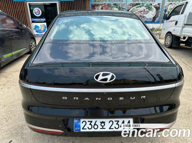 Hyundai Grandeur 2.5 Gasoline  2WD Caligraphy — пробег 1 754 км — фото 4 из 5
