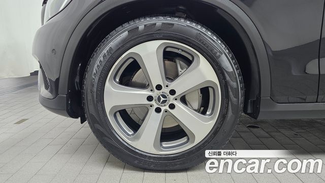 Mercedes-Benz GLC-Class GLC220 d 4MATIC Premium — пробег 84 256 км — фото 5 из 5