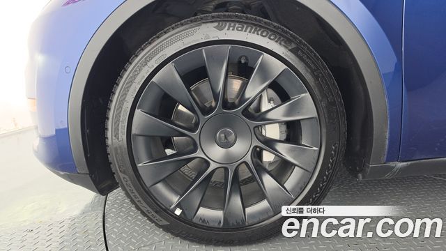 Tesla Model Y Long Range AWD — пробег 93 504 км — фото 5 из 5