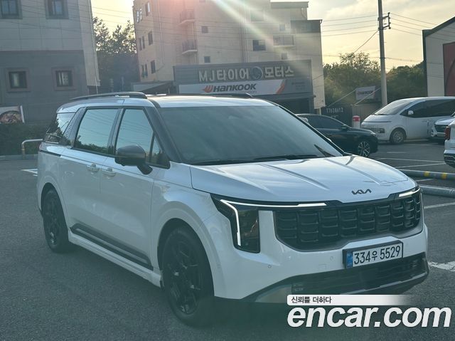 Kia Carnival HEV 7-Seater X Line — пробег 9 100 км — фото 3 из 5