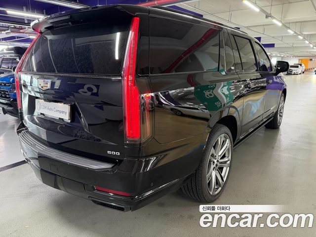 Cadillac Escalade 6.2 ESV ESV Sports Platinum — пробег 1 050 км — фото 2 из 5