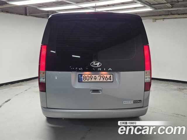 Hyundai Staria Cargo 5-Seater Modern — пробег 28 020 км — фото 4 из 5