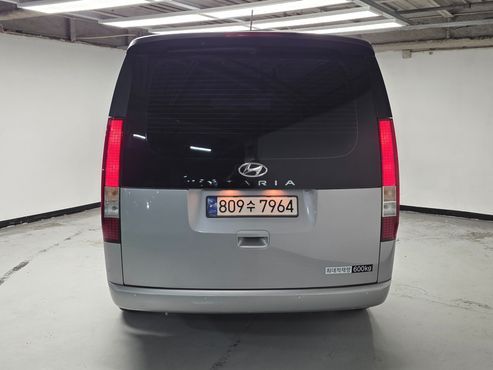 Hyundai Staria Cargo 5-Seater Modern — пробег 28 020 км — фото 4 из 5