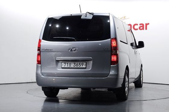 Hyundai Starex Wagon 12-Seater Smart — пробег 185 595 км — фото 4 из 5