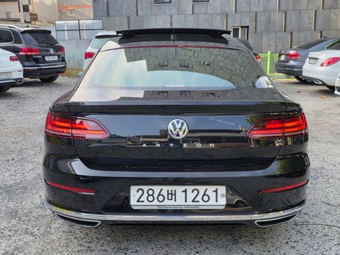 Volkswagen Arteon 2.0 TDI Premium — пробег 162 760 км — фото 2 из 5