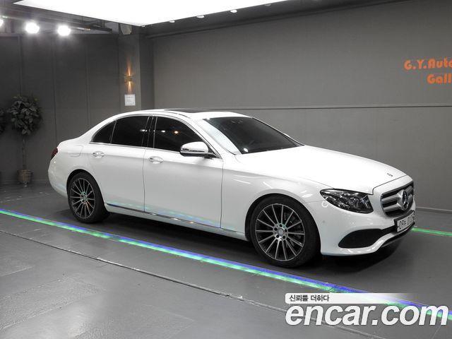 Mercedes-Benz E-Class E220d Avantgarde — пробег 116 000 км — фото 1 из 5
