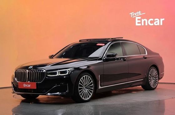 BMW 7-Series 730Ld xDrive Design Pure Excellence — пробег 114 645 км — фото 1 из 5