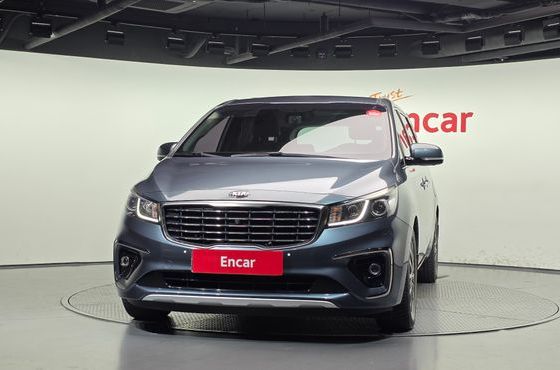 Kia Carnival 11-seater Noblesse — пробег 184 309 км — фото 3 из 5