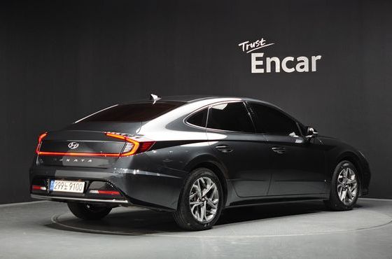 Hyundai Sonata 2.0 Premium Plus — пробег 23 610 км — фото 2 из 5