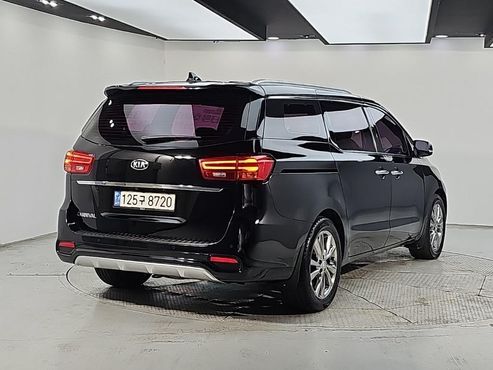 Kia Carnival 9-Seater Prstige — пробег 177 996 км — фото 4 из 5