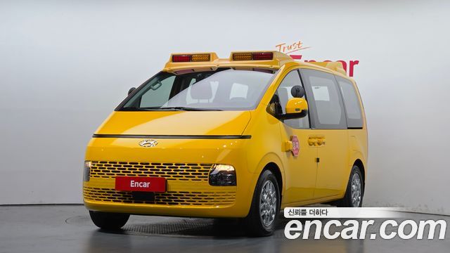 Hyundai Staria 2WD Kinder Safety Car 11-Seater — пробег 37 420 км — фото 1 из 5