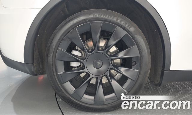 Tesla Model Y Long Range AWD — пробег 50 543 км — фото 5 из 5
