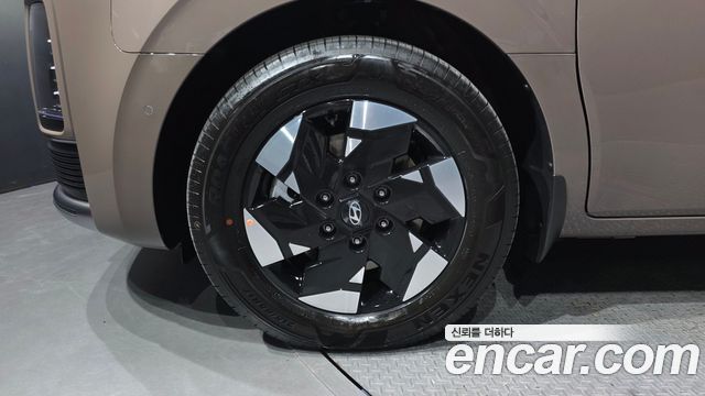 Hyundai Staria из Кореи Encar