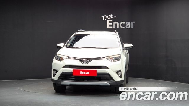 Toyota RAV4 2.5 2WD 4th — пробег 68 306 км — фото 3 из 5