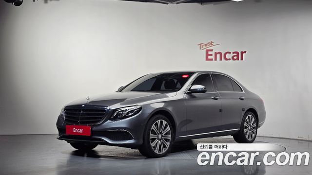 Mercedes-Benz E-Class E400 4MATIC Exclusive — пробег 114 750 км — фото 1 из 5