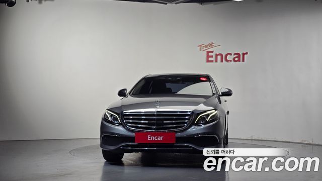 Mercedes-Benz E-Class E400 4MATIC Exclusive — пробег 114 750 км — фото 3 из 5