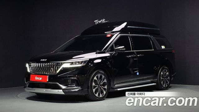 Kia Carnival Gasoline 9-Seater Hi-Limousine Signature — пробег 30 368 км — фото 1 из 5