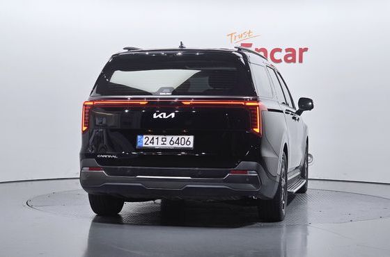 Kia Carnival Diesel 7-Seater Gravity — пробег 33 119 км — фото 4 из 5