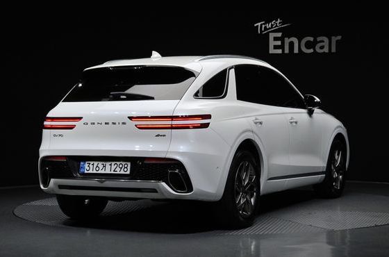 Genesis GV70 2.5T Gasoline AWD — пробег 60 641 км — фото 2 из 5