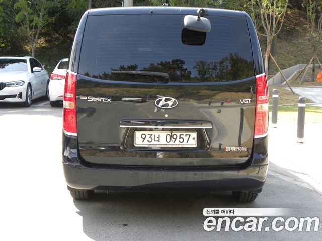 Hyundai Starex Van 5-Seater Smart — пробег 69 912 км — фото 5 из 5