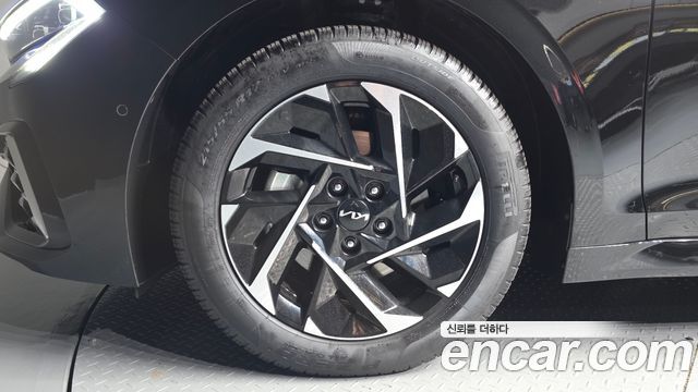 Kia K5 Signature — пробег 14 960 км — фото 5 из 5