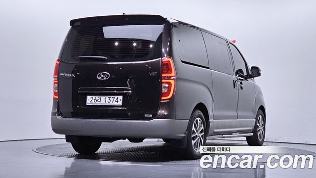 Hyundai Starex 4WD Urban 9-Seater Exclusive — пробег 134 784 км — фото 2 из 5