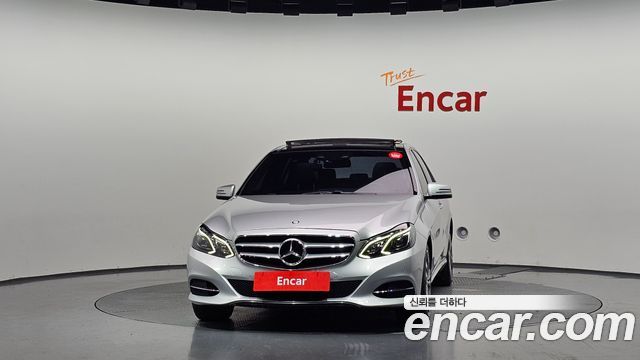 Mercedes-Benz E-Class E300 4MATIC Avantgarde — пробег 127 320 км — фото 3 из 5