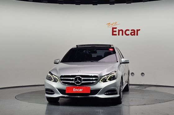 Mercedes-Benz E-Class E300 4MATIC Avantgarde — пробег 127 320 км — фото 3 из 5
