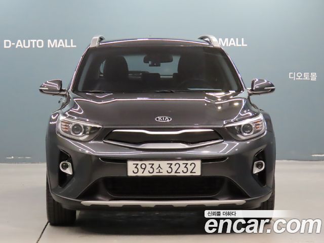 Kia Stonic 1.4 Trendy — пробег 48 010 км — фото 3 из 5