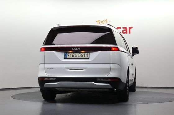 Kia Carnival Diesel 11-Seater Prestige — пробег 203 984 км — фото 4 из 5
