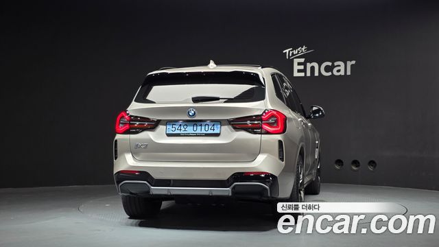 BMW iX3 M Sports — пробег 9 437 км — фото 4 из 5