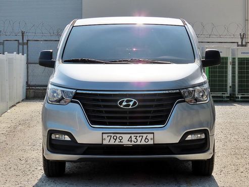 Hyundai Starex Wagon 12-Seater Smart — пробег 86 900 км — фото 3 из 5