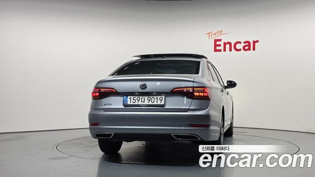 Volkswagen Jetta 1.4 TSI Premium — пробег 51 253 км — фото 4 из 5